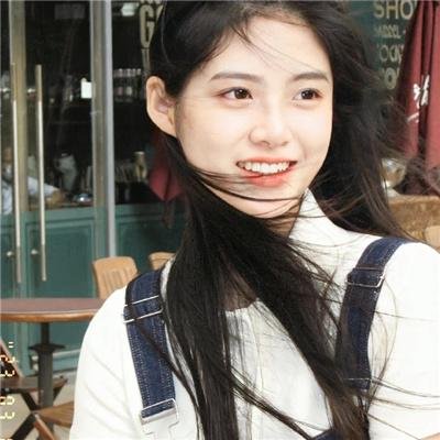 小黄花青草地